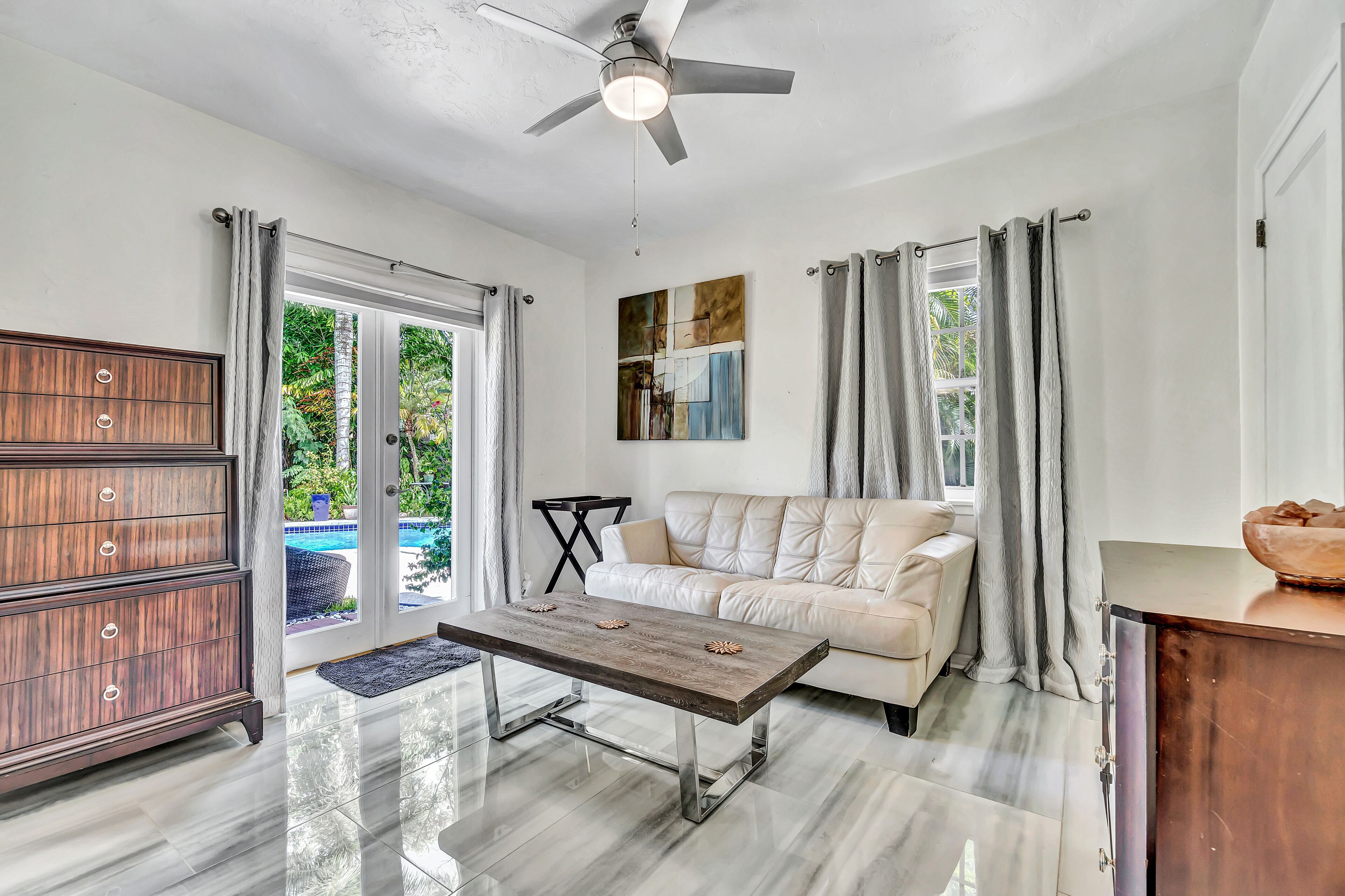 Familjehus - 2 sovrum | Skrivbord, strykjärn/strykbräda och gratis wi-fi