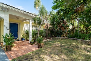Exterior - Family Home Heated Pool Victoria Park2BR (Fort Lauderdale)
