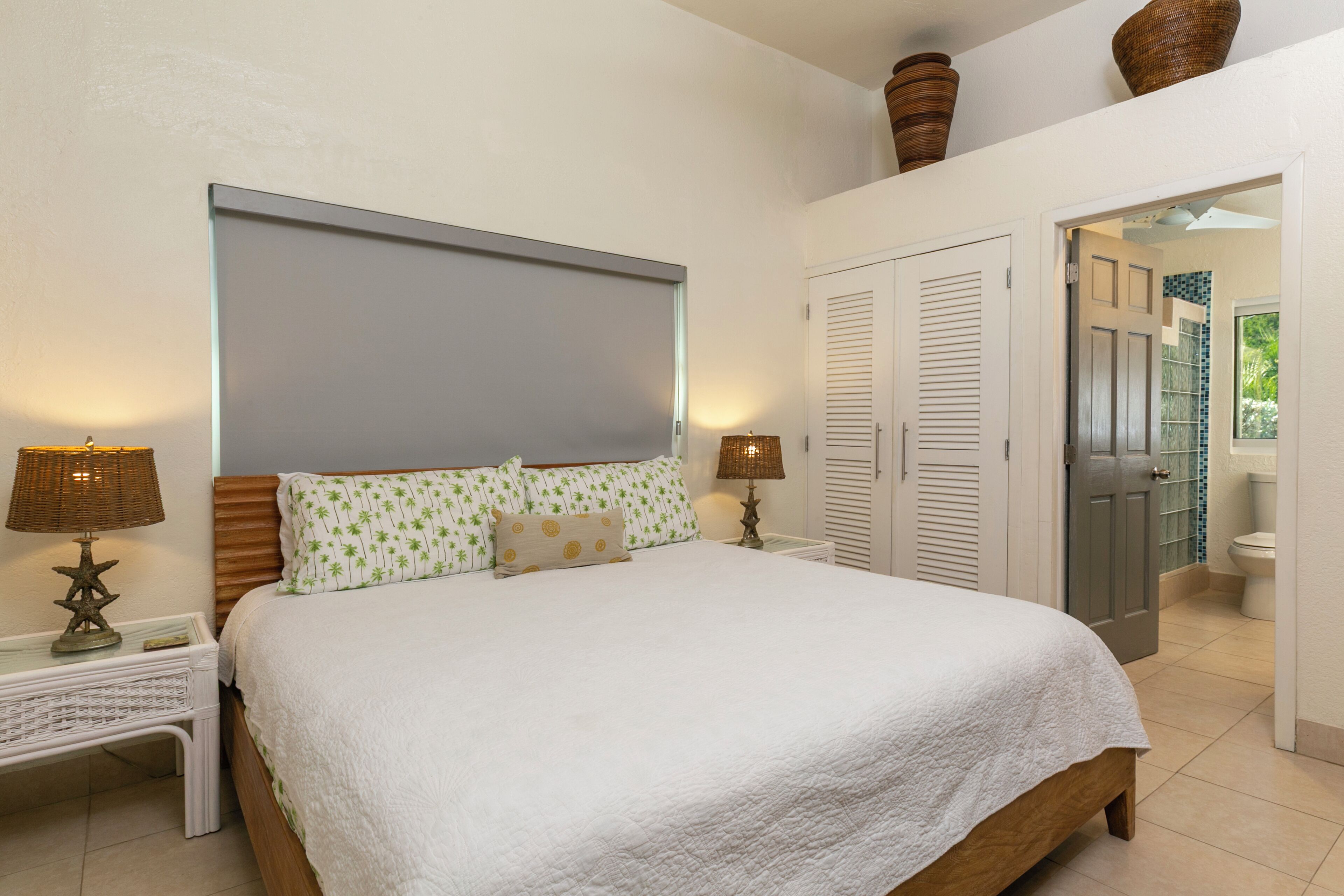 1 bedroom, in-room safe, iron/ironing board, free WiFi