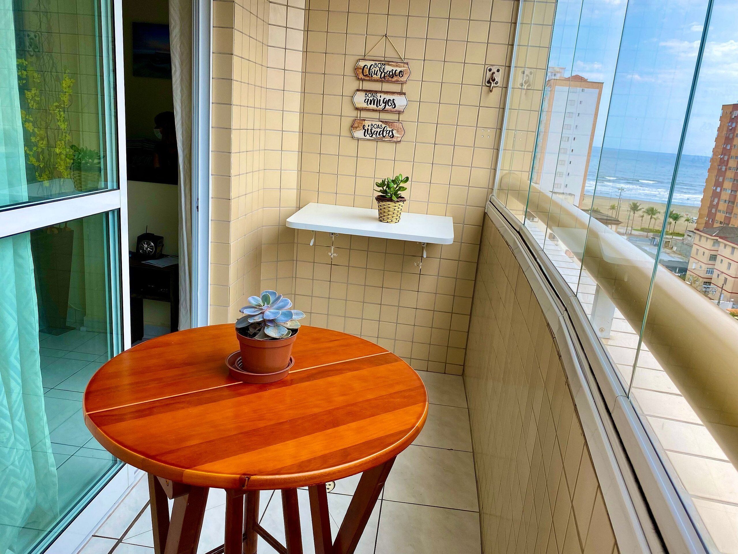 Apartment | Outdoor dining