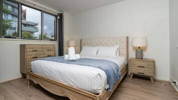 1 habitación, tabla de planchar con plancha, wifi y ropa de cama