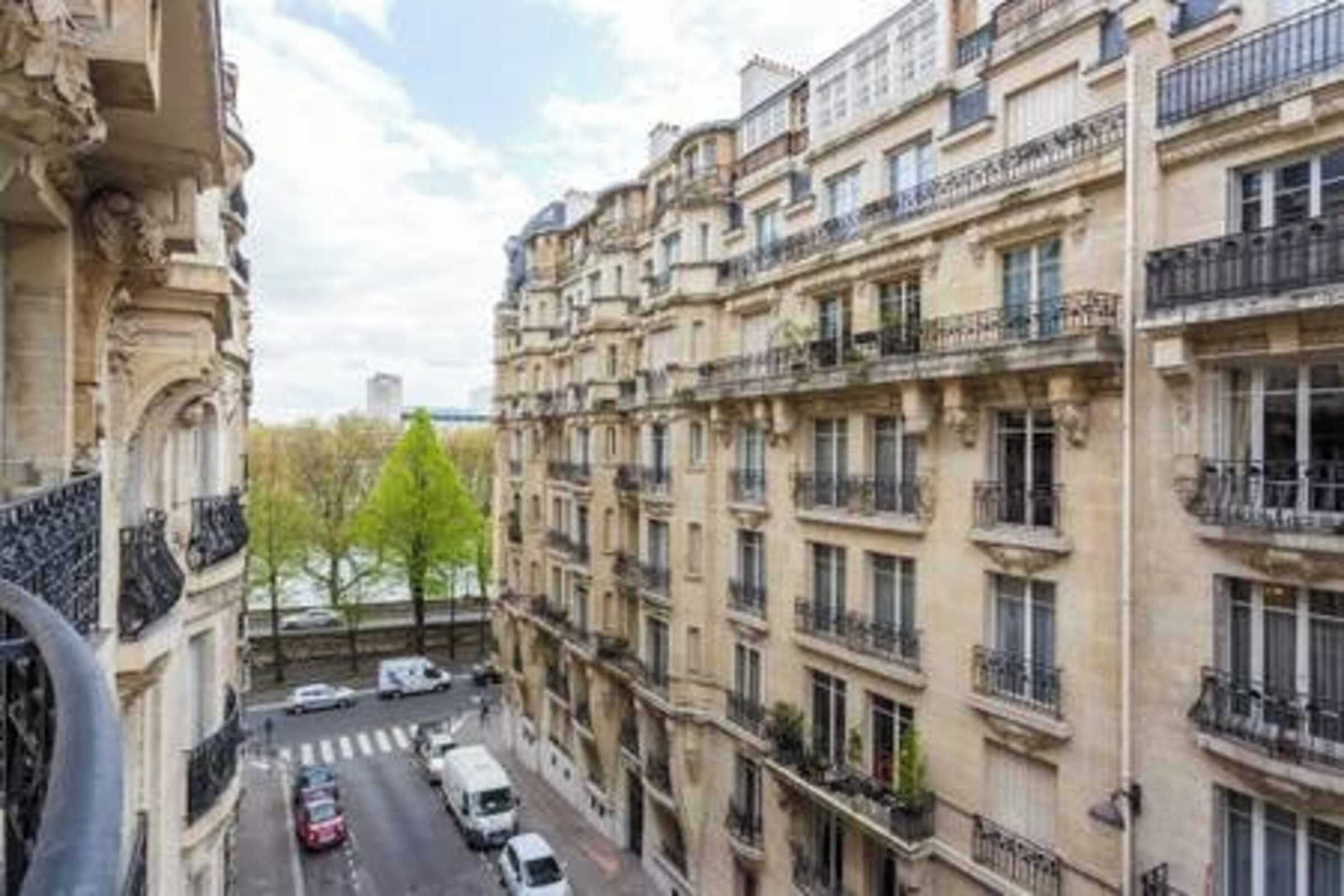 สตูดิโอ, เตียงควีนไซส์ 1 เตียง (12) | วิวจากห้องพัก