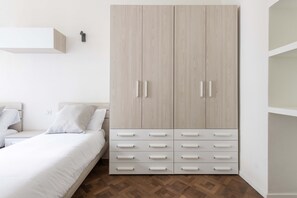 2 chambres, fer et planche à repasser, lit de bébé portatif, Wi-Fi