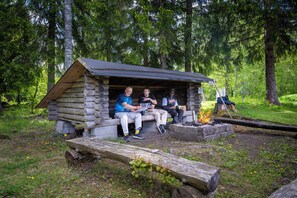 Grillaus-/piknikalue