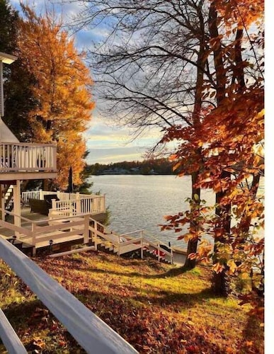 Lakefront Home!