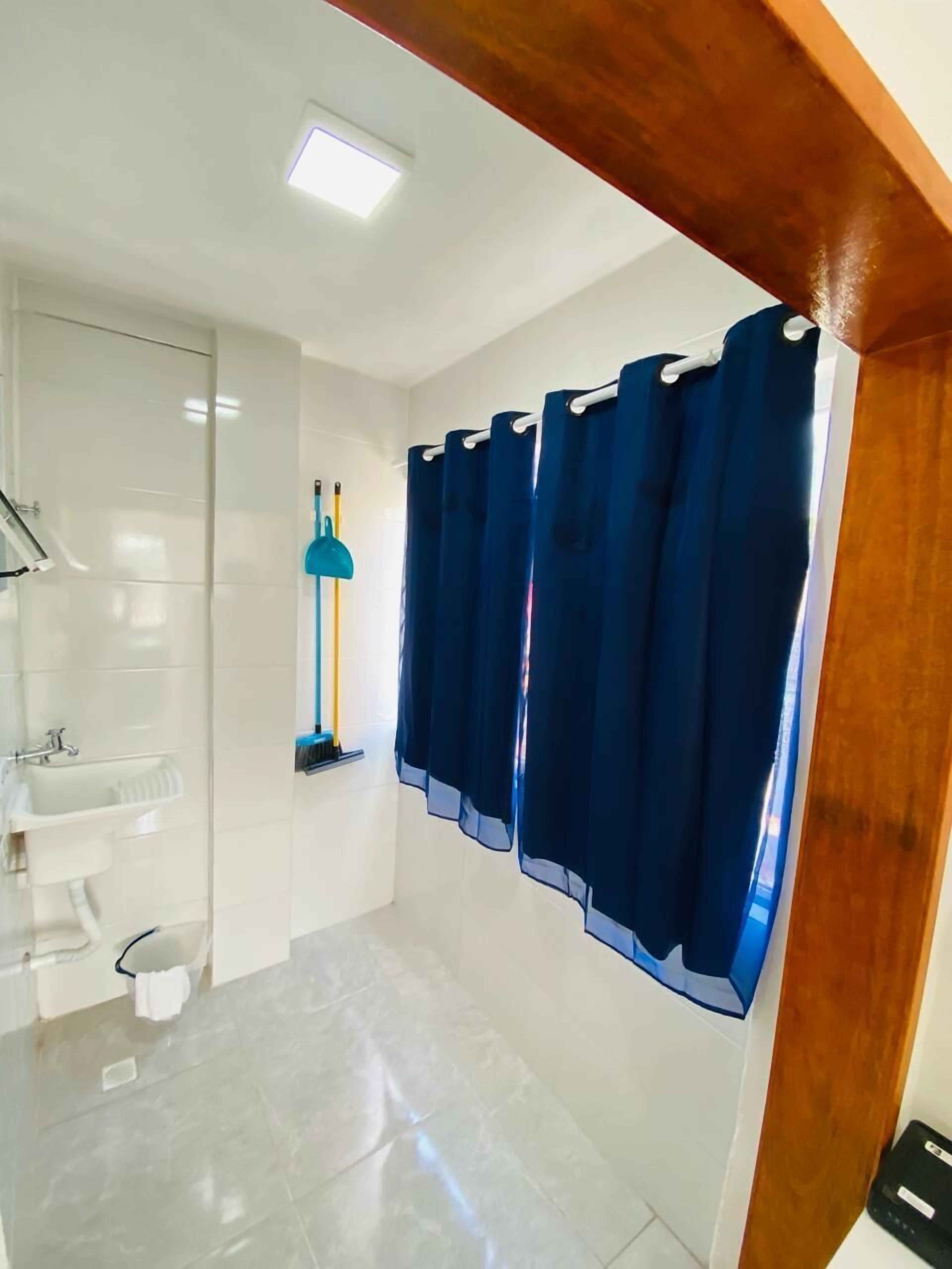Room 09 | Espaço de trabalho para notebook, Wi-Fi de cortesia, roupa de cama