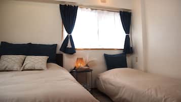 6 bedrooms, iron/ironing board, WiFi, bed sheets