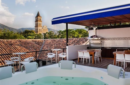 Property grounds. Casa de Balcones