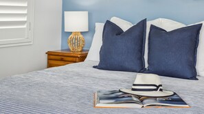 3 bedrooms, WiFi, bed sheets - Beachdrift - Classic Beach House - Holiday Yamba (Yamba)