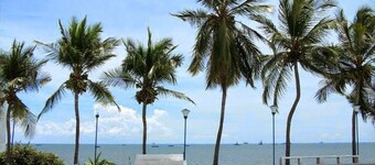 Apartamento con playa y piscina