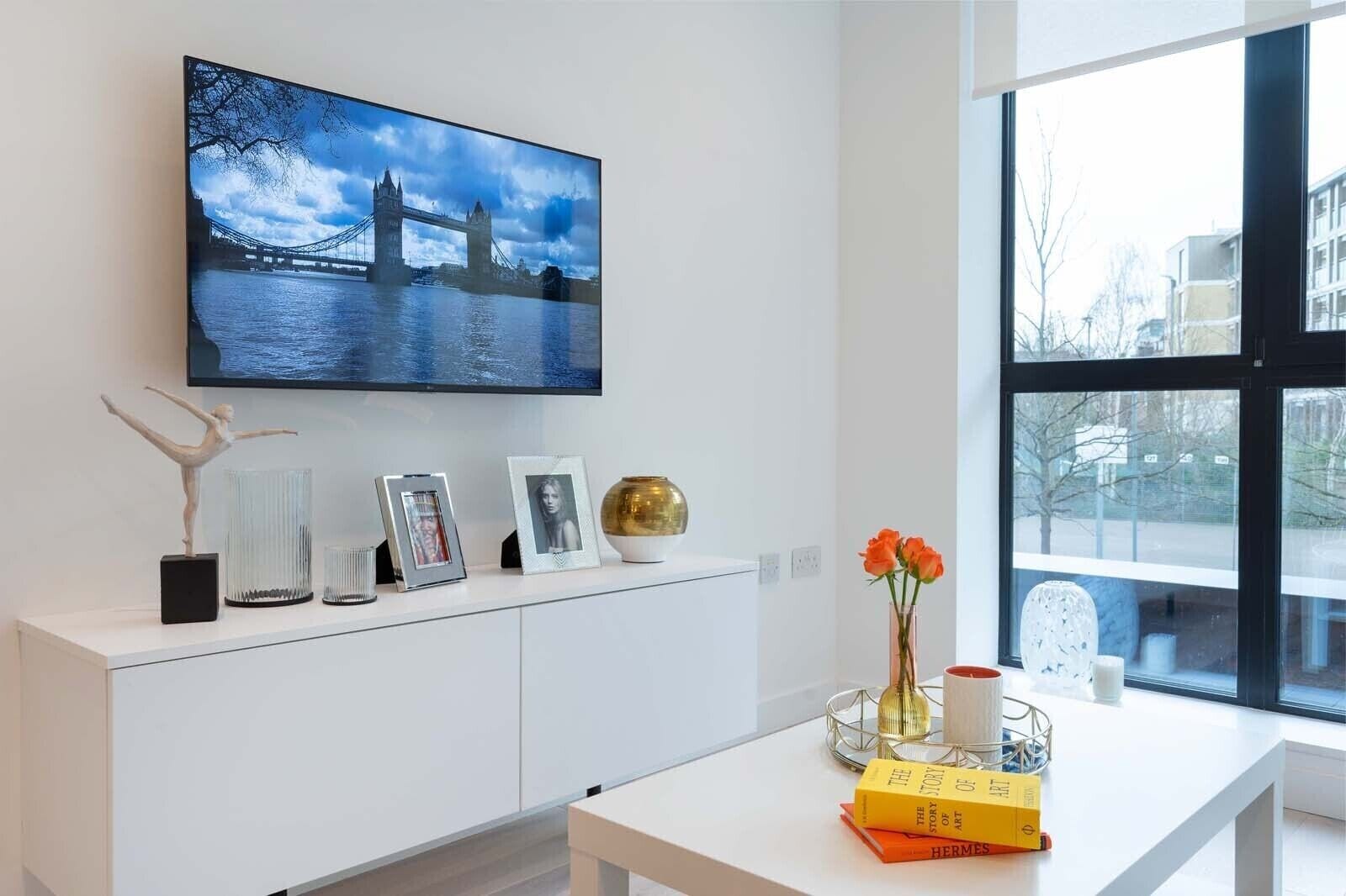 Two Bedroom Apartment | Área de estar | Smart TV