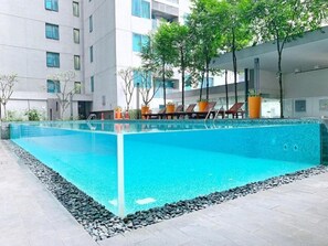 Innenpool, Außenpool
