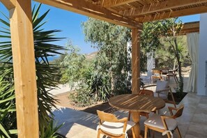 Outdoor dining - Tilos Villa - Apartment Comfort (Tilos)