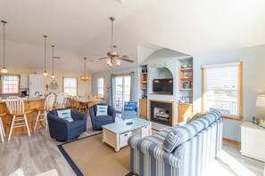 Smart TV, fireplace, DVD player, stereo - Across the Street from the Beach with Pool, Hot Tub, and Rec Room! (Nags Head)