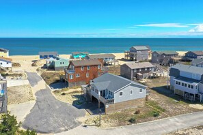 Beach - Classic OBX beach cottage on a quiet cul-de-sac, steps from the beaches of Nags (South Nags Head)