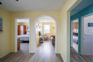 3 habitaciones, internet y ropa de cama 