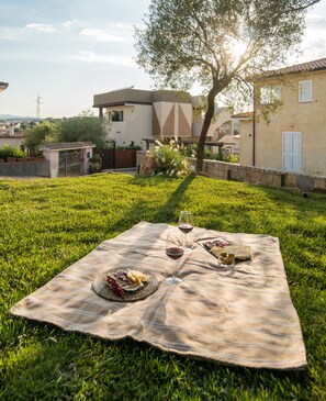 Exterior - Villa Ilma Luxury Rooms (Arzachena)