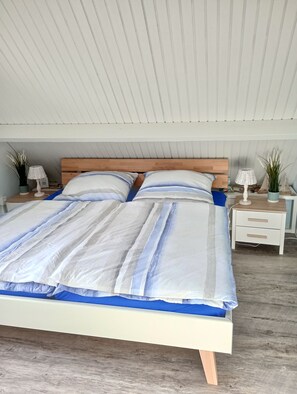 2 chambres, lit parapluie, Wi-Fi gratuit, draps fournis