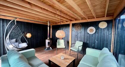 NEW - The Cosy Houseboat - on a lake near Amsterdam