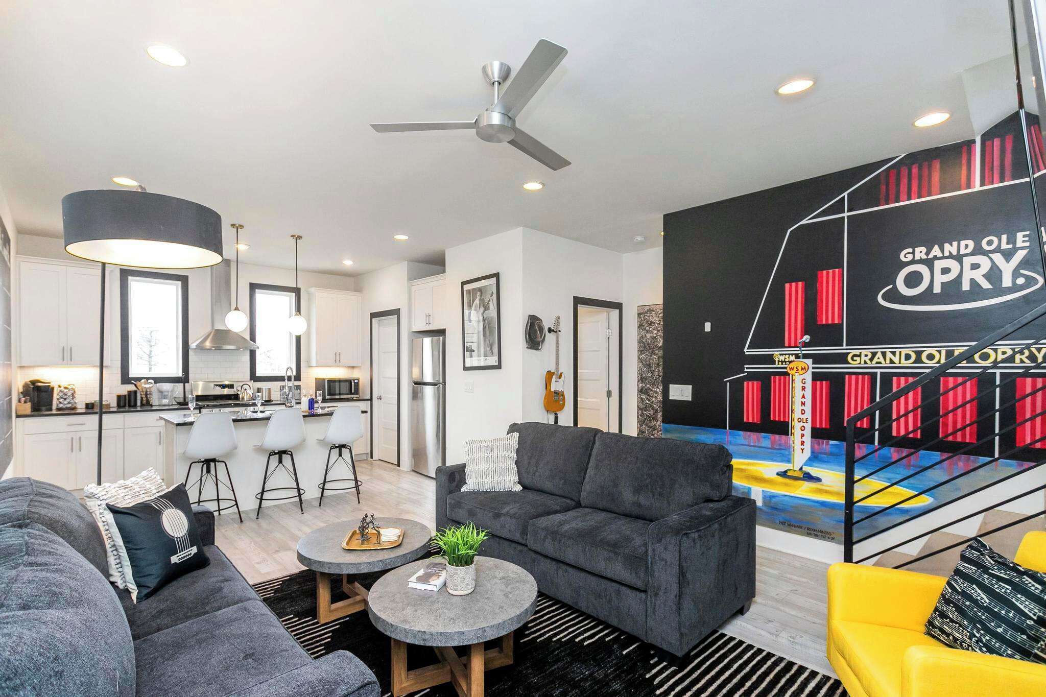 TV, fireplace, offices