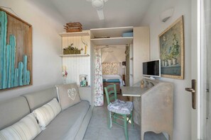 3 dormitorios, tabla de planchar con plancha, Internet y ropa de cama