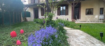 Appartement Indépendant Avec Jardin Dans une Maison
