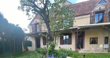 Appartement Indépendant Avec Jardin Dans une Maison