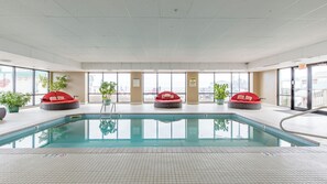 Sisäuima-allas, lämmitetty uima-allas