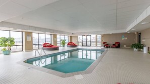 Innenpool, beheizter Pool