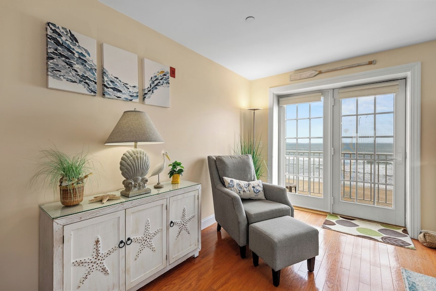Ocean Front Condo With Private Balcony! Amazing Views! - Scarborough, ME