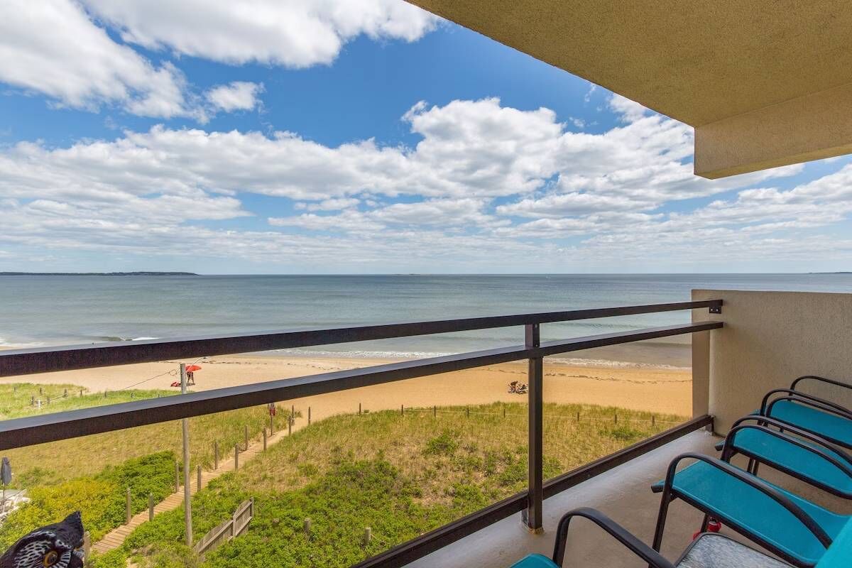 Oceanfront Seawatch Condo unit 402