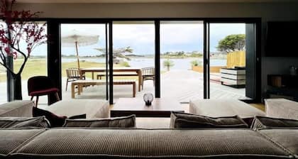 Cottage les pieds dans l'eau