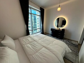 2 bedrooms, iron/ironing board, WiFi, bed sheets - Best Downtown Apartment in Dubai

 (Dubai)