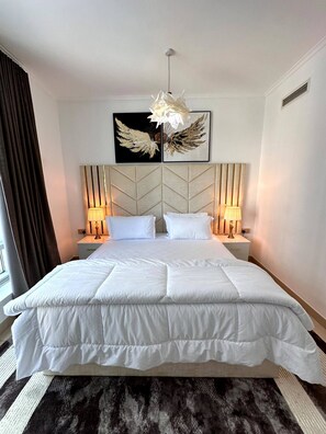 2 室のベッドルーム、アイロン / アイロン台、WiFi、ベッドシーツ