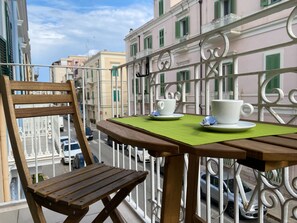 Unclassified image, 5 of 23, button - House Relax (Monopoli)