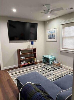 Smart TV, books