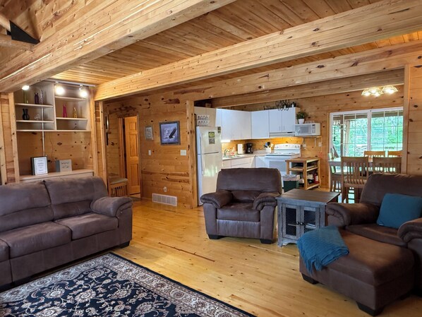 Televisie en een open haard