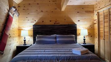 4 bedrooms, WiFi, bed sheets