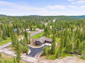 المنشأة من الخارج