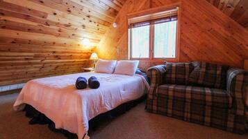 5 bedrooms, WiFi, bed sheets