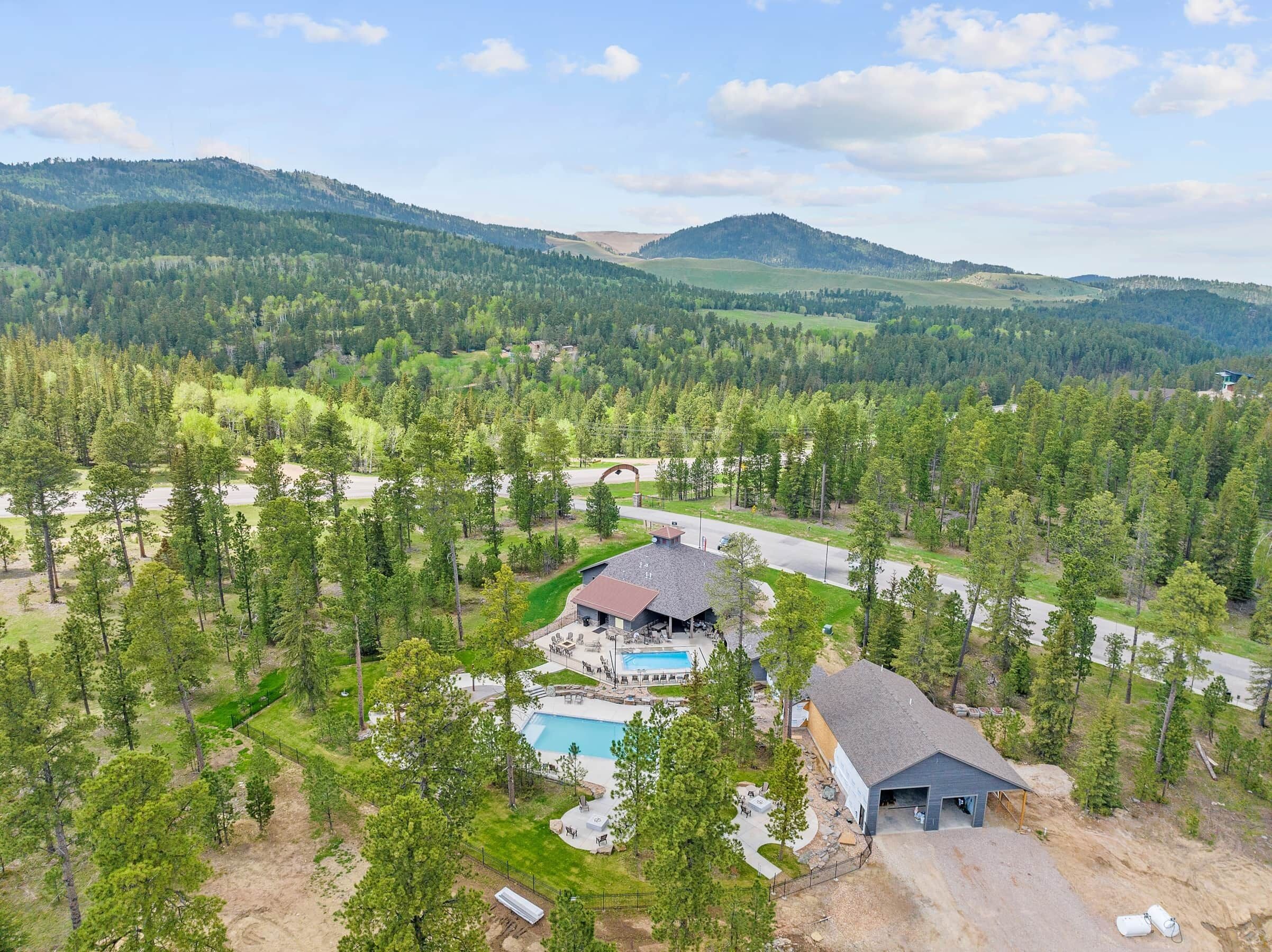 المنشأة من الخارج