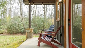 Interior - Bears Place by Avantstay Cozy Mountain Cabin in Brevard + Firepit (Brevard)