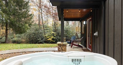 Bears Place by Avantstay Cozy Mountain Cabin in Brevard + Firepit