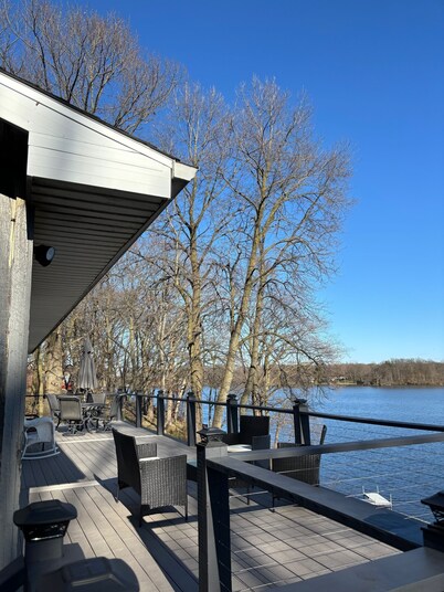 All sports lake, Excellent fishing, Million dollar view over looking the lake! 