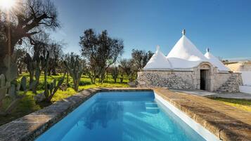 Piscina stagionale all'aperto