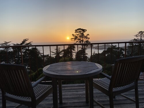 Highlands Inn, minutes to Pebble Beach, Concours d'Elegance & Carmel by the Sea