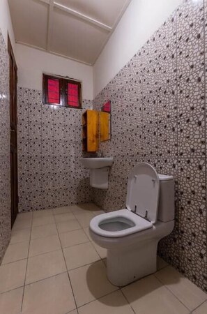 Articles de toilette écologiques, serviettes fournies, papier toilette