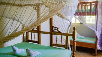 8 chambres, lit parapluie, Wi-Fi gratuit, draps fournis