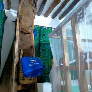Toallas y papel de baño 