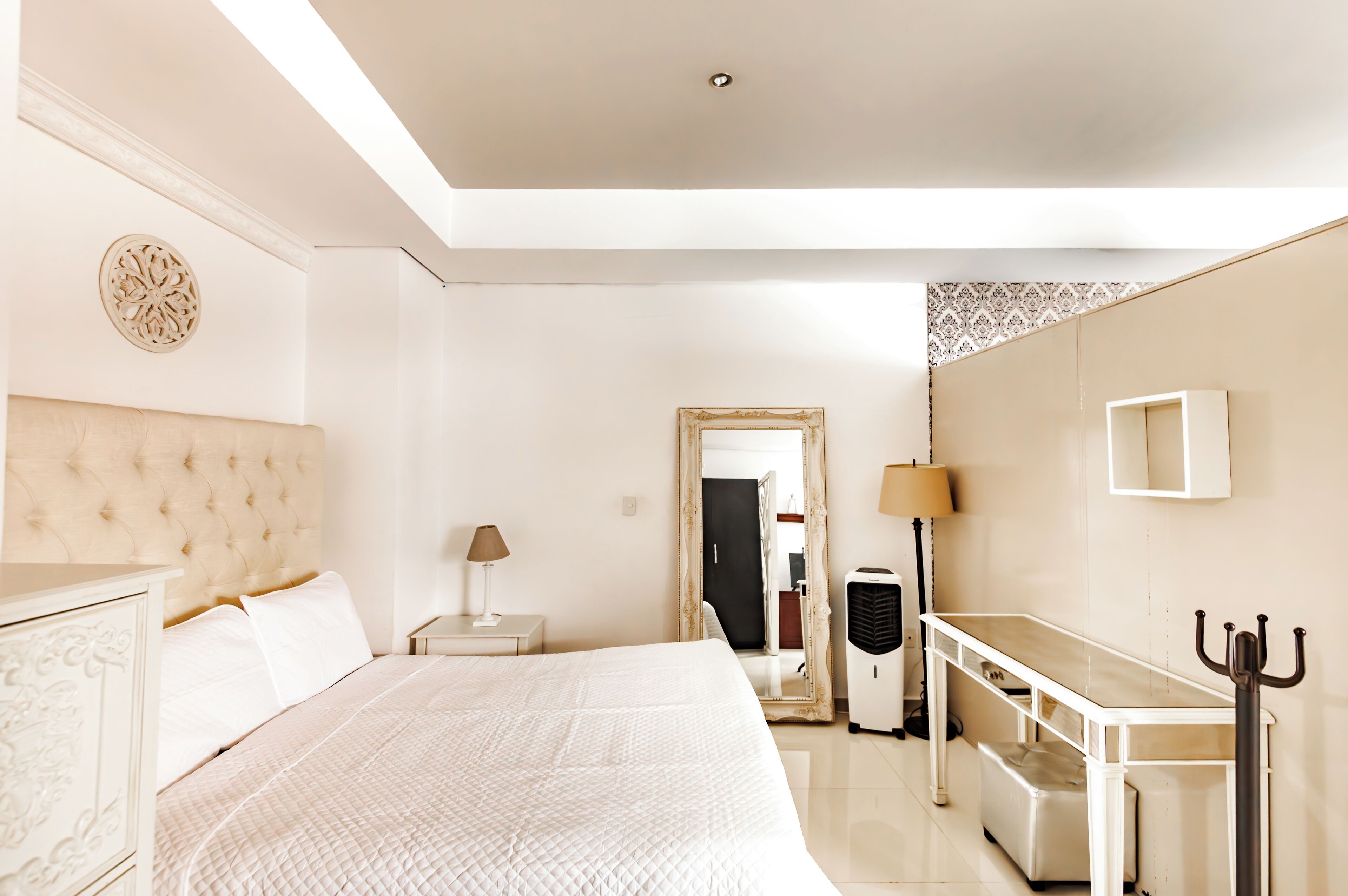 Departamento superior, 1 habitación, acceso a la alberca, torre | 1 habitación, decoración personalizada y muebles diferentes 